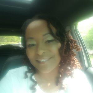 Meet your Posher, Leslie qtonduty